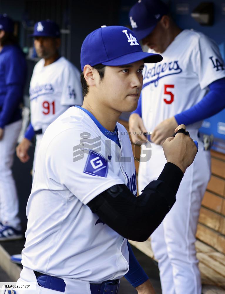 Baseball: Rangers vs. Dodgers