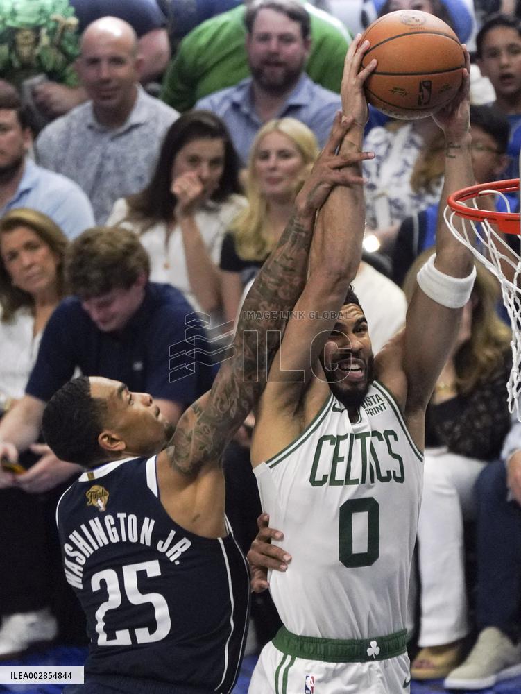 (SP)U.S.-DALLAS-BASKETBALL-NBA-FINALS-GAME 3