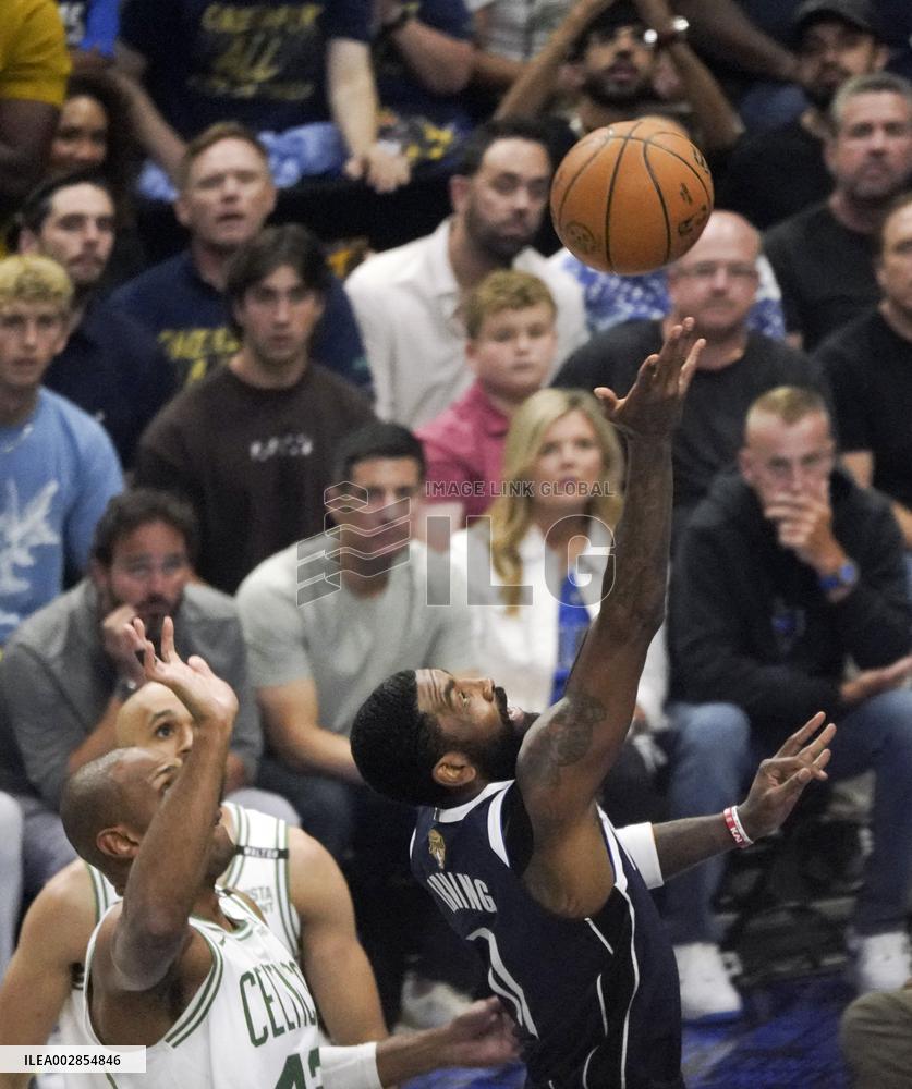 (SP)U.S.-DALLAS-BASKETBALL-NBA-FINALS-GAME 3