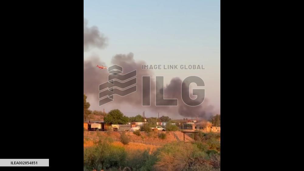 US: Rose Fire Prompts Road Closures, Evacuation Near Wickenburg, Arizona 2