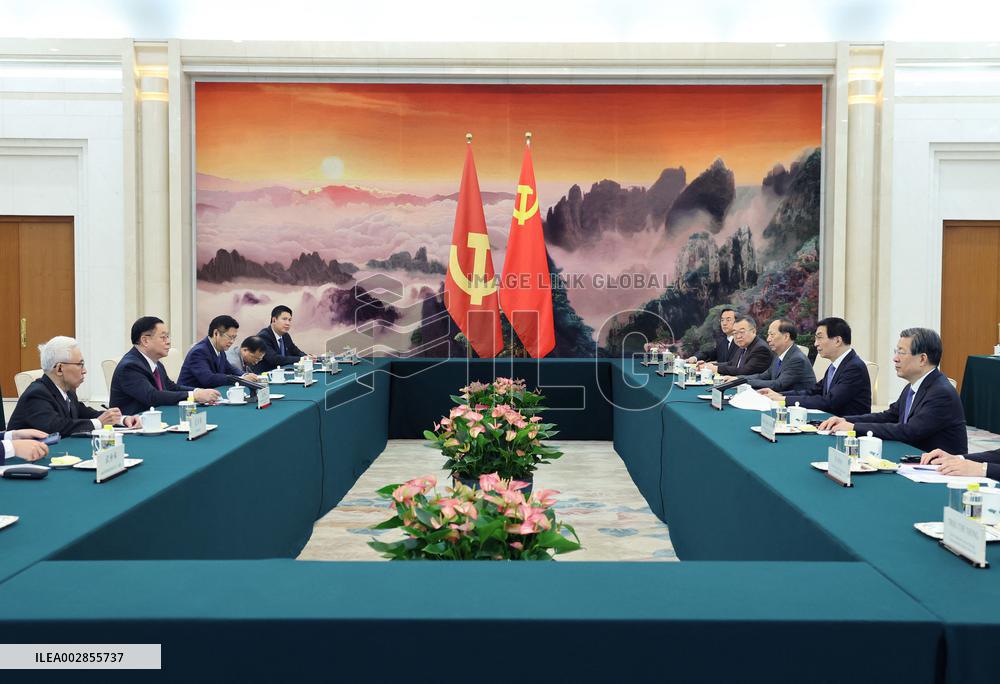 CHINA-BEIJING-WANG HUNING-VIETNAM-MEETING (CN)