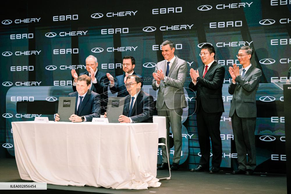 Xinhua Headlines: EU bent on imposing protectionist duties on Chinese EVs despite looming lose-lose implications