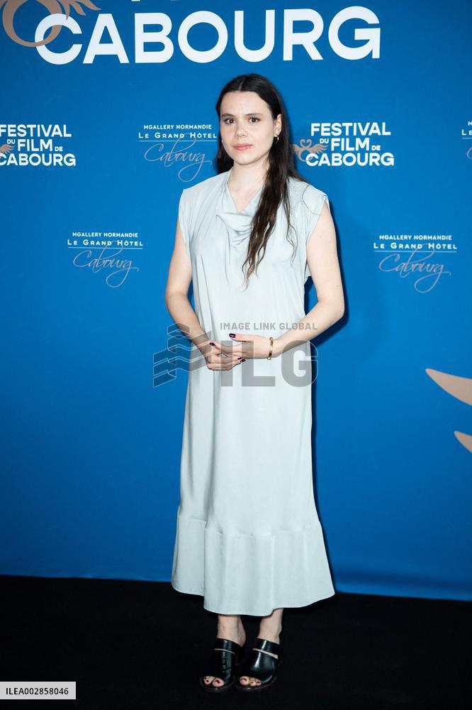 Cabourg Pourquoi Tu Souris Photocall