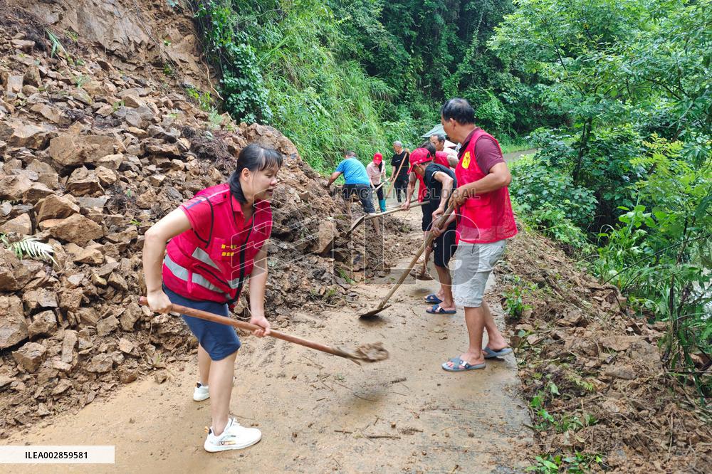 Rianstorm Hit Rong'an Of Guangxi