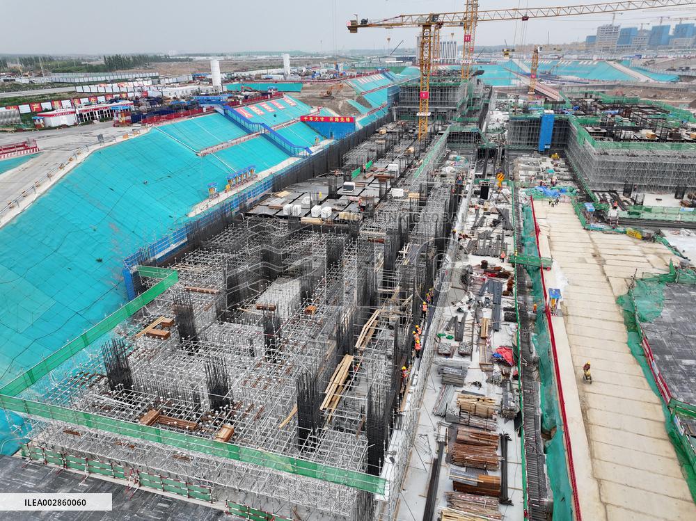 CHINA-HEBEI-XIONG'AN-OUTDOOR WORKERS-HEAT (CN)