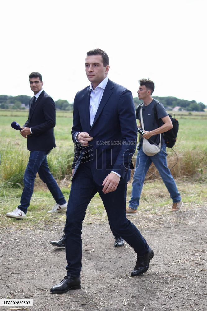 Jordan Bardella On Visit In A Farm - Chuelles