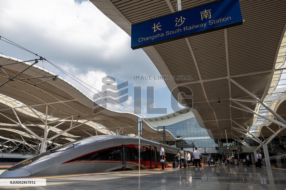 XINHUA PHOTOS OF THE DAY