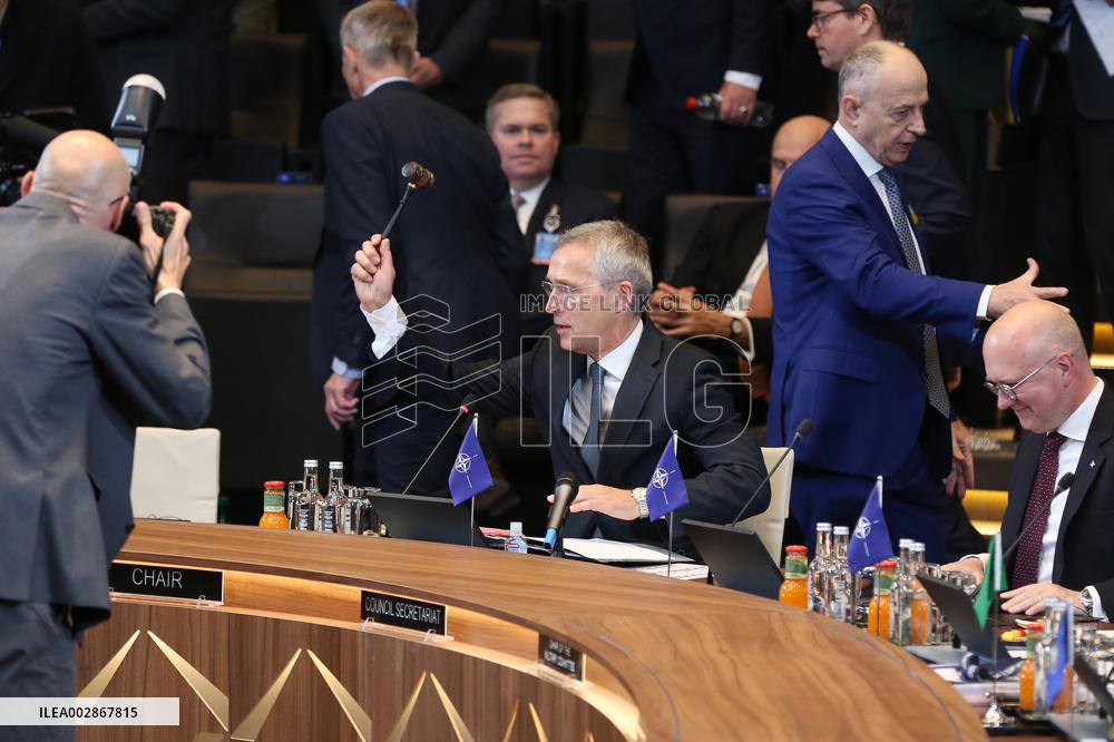 XINHUA PHOTOS OF THE DAY