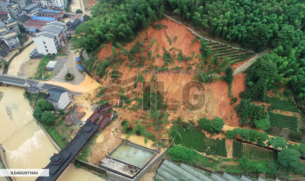 Torrential Rains Prompt Evacuations In East China