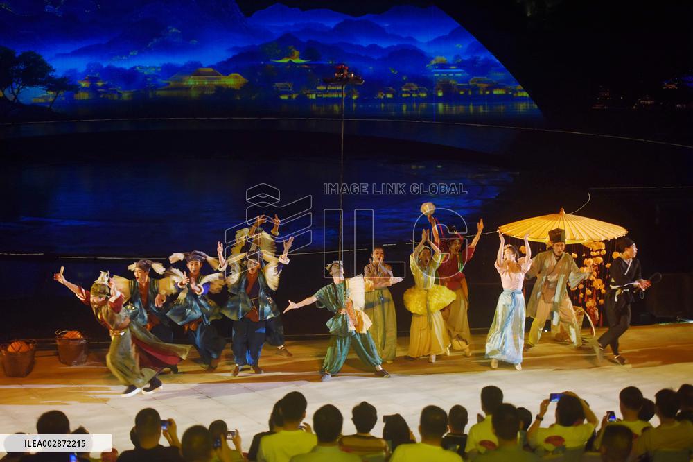Digital Intelligence Lakeview Performance Show in Hangzhou