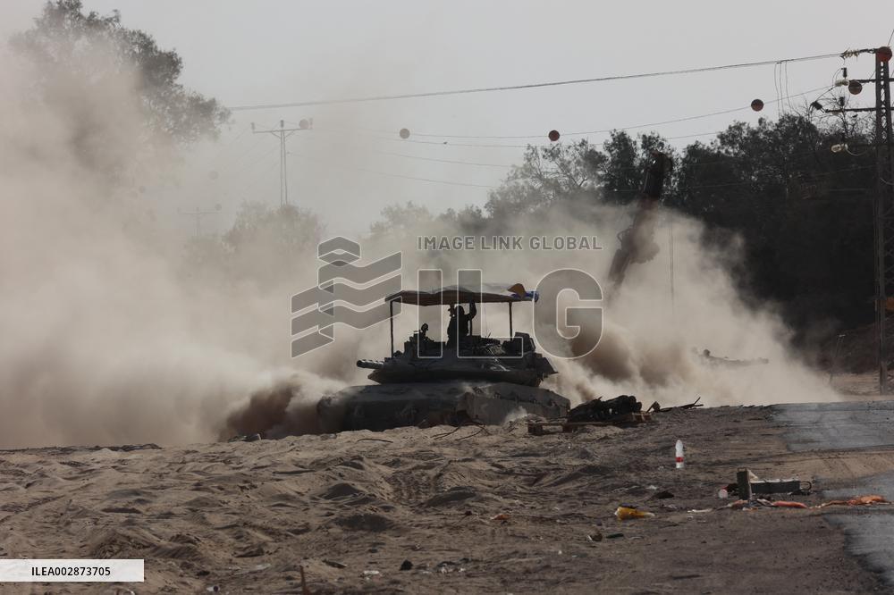 Israel Announces Daily 'Pauses' Of Offensive - Gaza