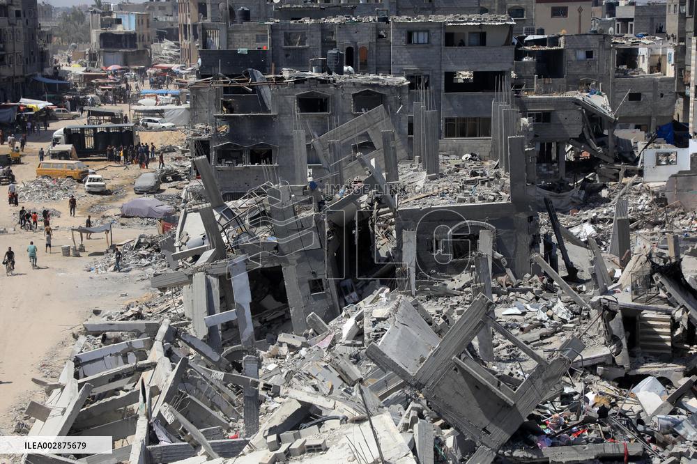 MIDEAST-GAZA-KHAN YOUNIS-DESTRUCTION