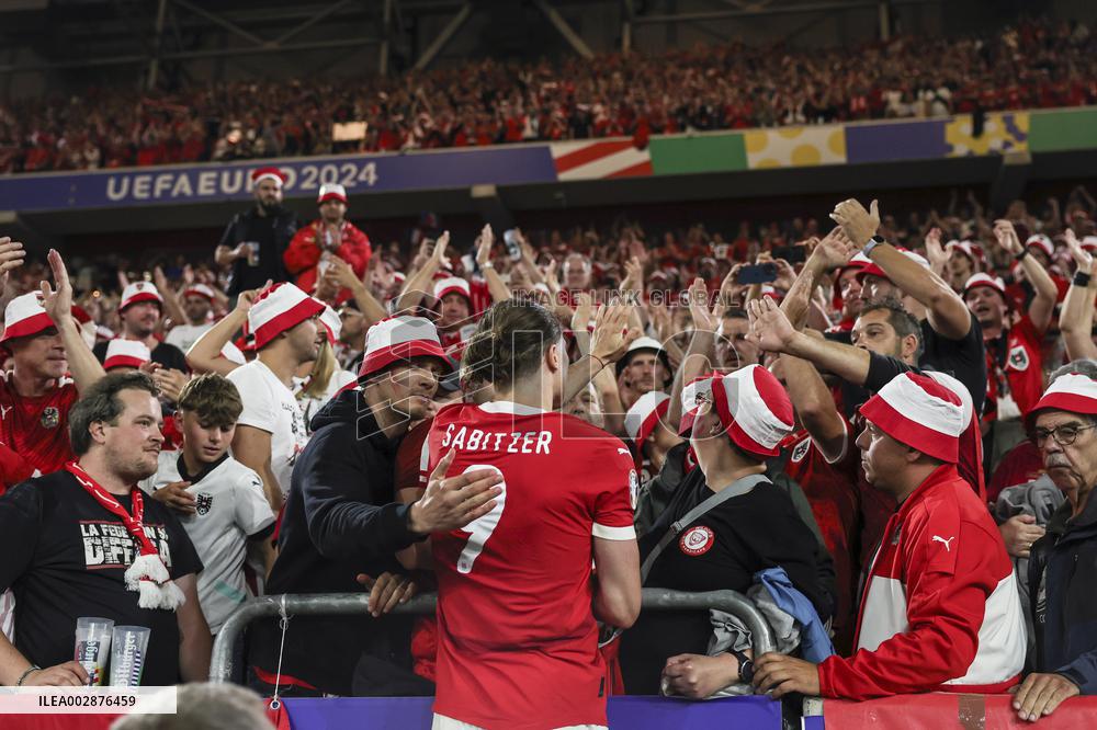 (SP)GERMANY-DUSSELDORF-FOOTBALL-EURO 2024-AUSTRIA VS FRANCE