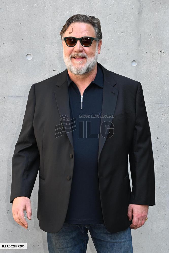 MFW - Celebs At Armani