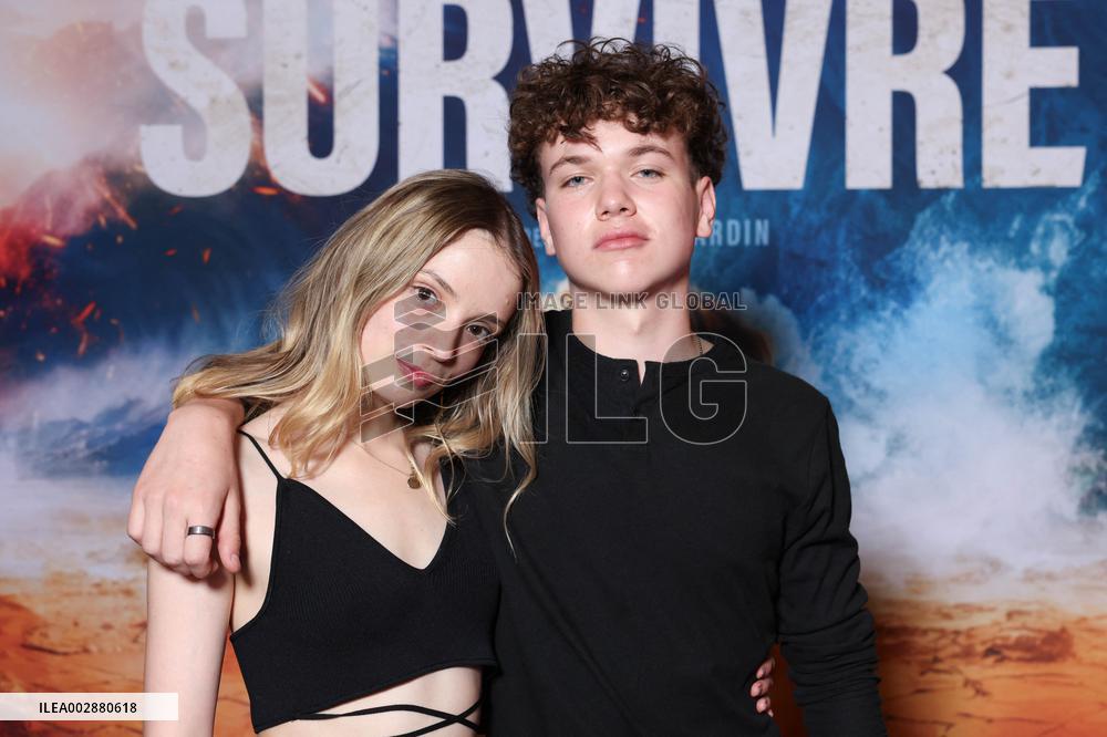 Survivre Premiere - Paris