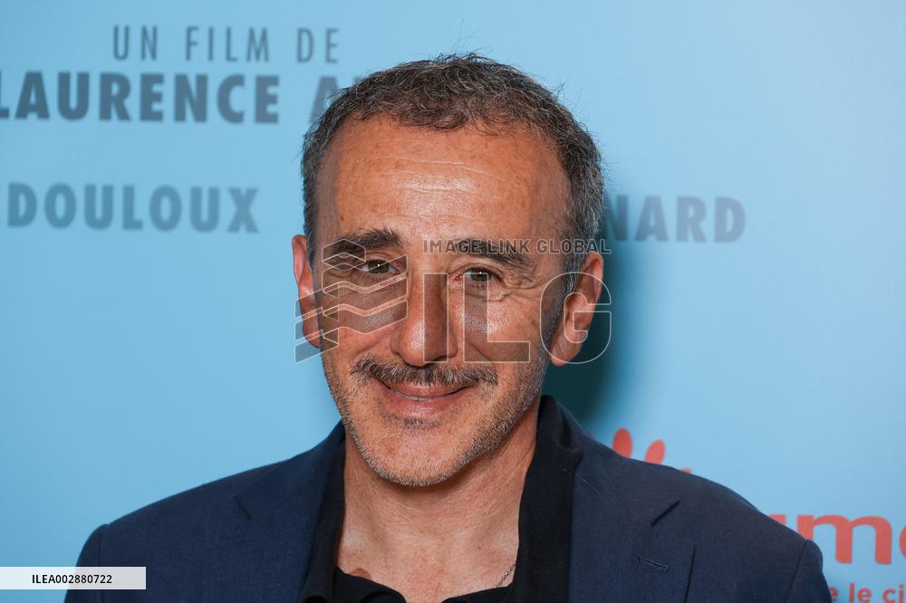 La Famille Hennedricks Paris Film Premiere