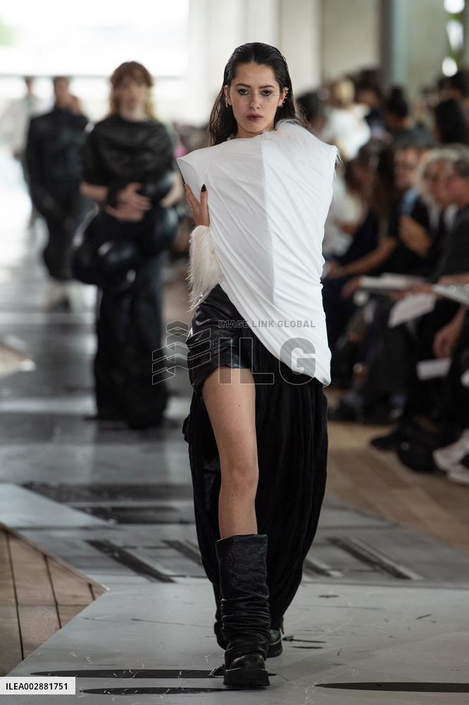 PFW IFM Bachelor Of Art Runway