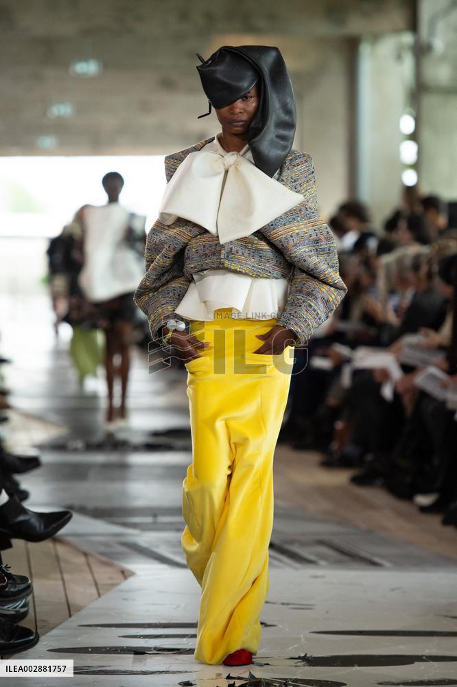 PFW IFM Bachelor Of Art Runway