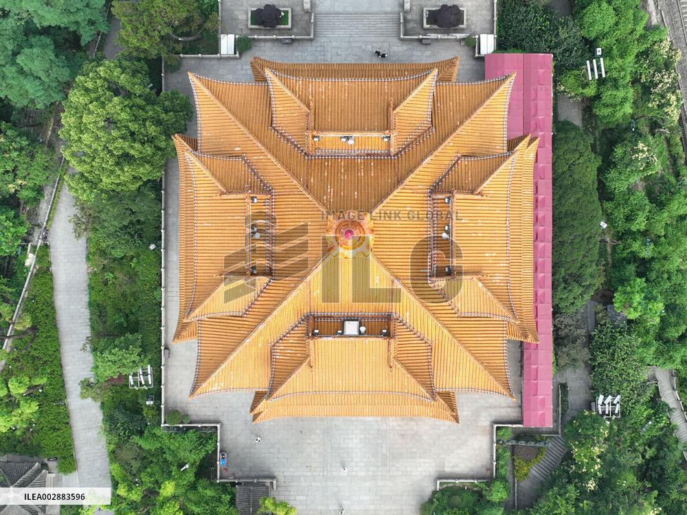 CHINA-CENTRAL REGION-LANDMARKS-ANCIENT TOWER-PAVILION (CN)