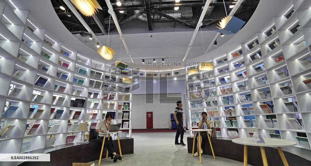 XINHUA PHOTOS OF THE DAY