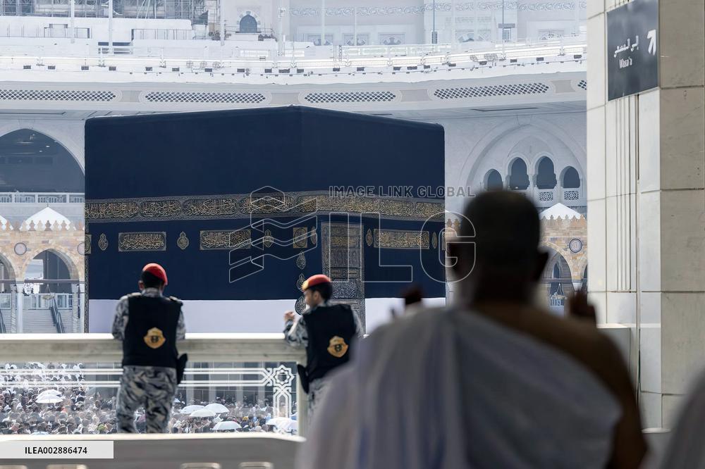 Various Views Of The Great Mosque - Mecca