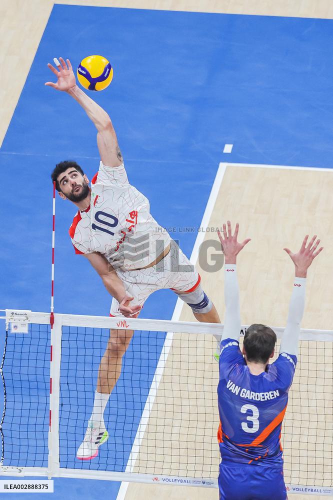 (SP)THE PHILIPPINES-PASAY CITY-VOLLEYBALL-NATIONS LEAGUE-MEN-IRAN VS NETHERLANDS