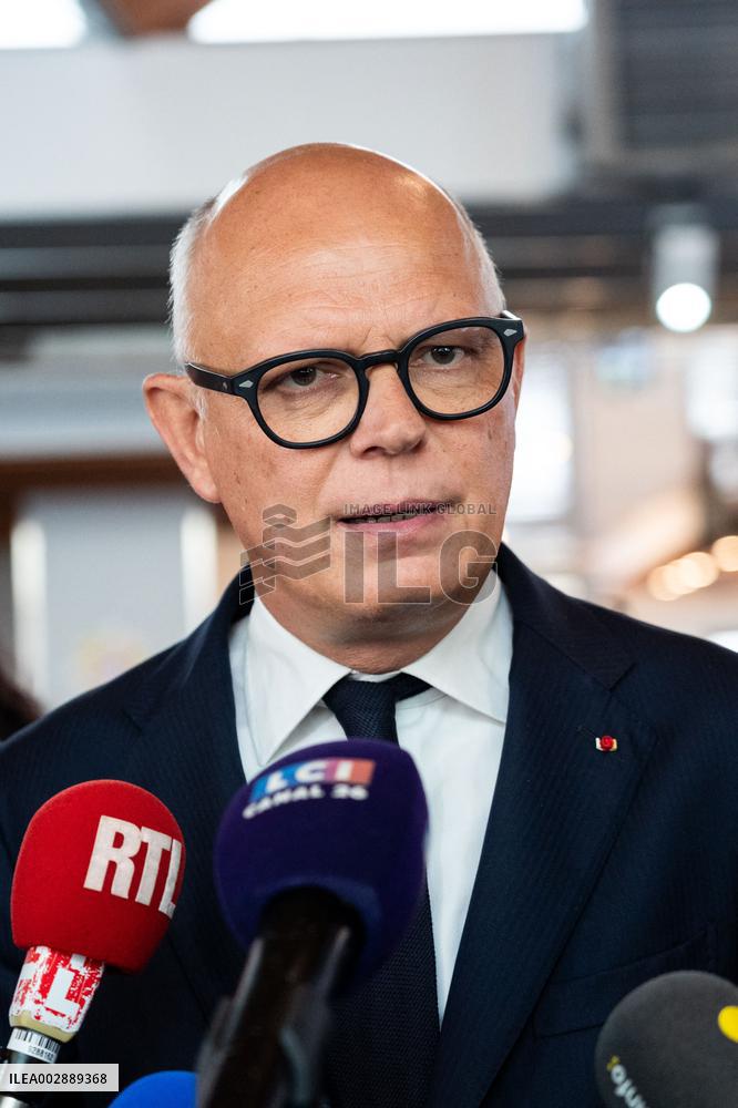 Edouard Philippe Campaign - Asnieres-sur-Seine