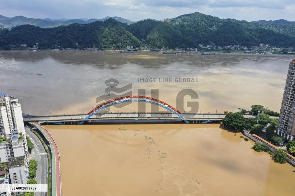 (FOCUS)CHINA-HEAVY RAINFALL-FLOOD-AFTERMATH (CN)