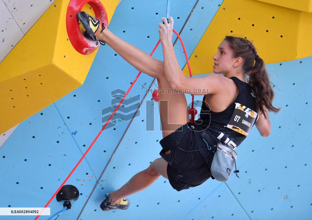 (SP)HUNGARY-BUDAPEST-OLYMPIC QUALIFIER SERIES BUDAPEST-SPORT CLIMBING-WOMEN'S BOULDER & LEAD-LEAD QUALIFICATION