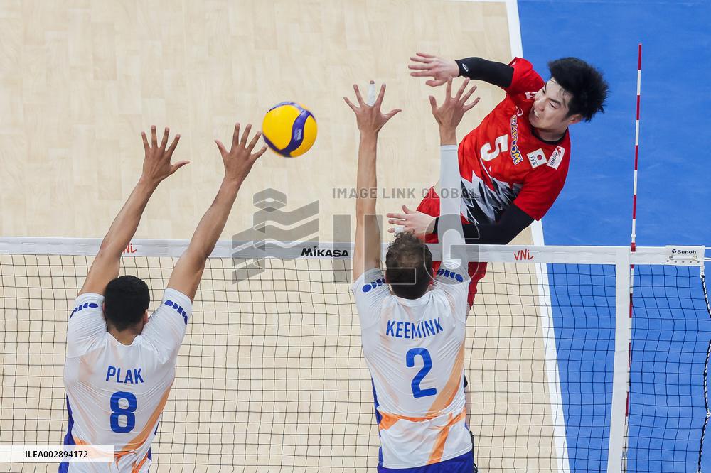 (SP)PHILIPPINES-PASAY CITY-VOLLEYBALL-NATIONS LEAGUE-MEN-JAPAN VS THE NETHERLANDS