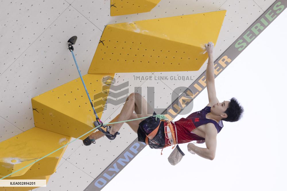 (SP)HUNGARY-BUDAPEST-OLYMPIC QUALIFIER SERIES BUDAPEST-SPORT CLIMBING-MEN'S BOULDER & LEAD-LEAD QUALIFICATION