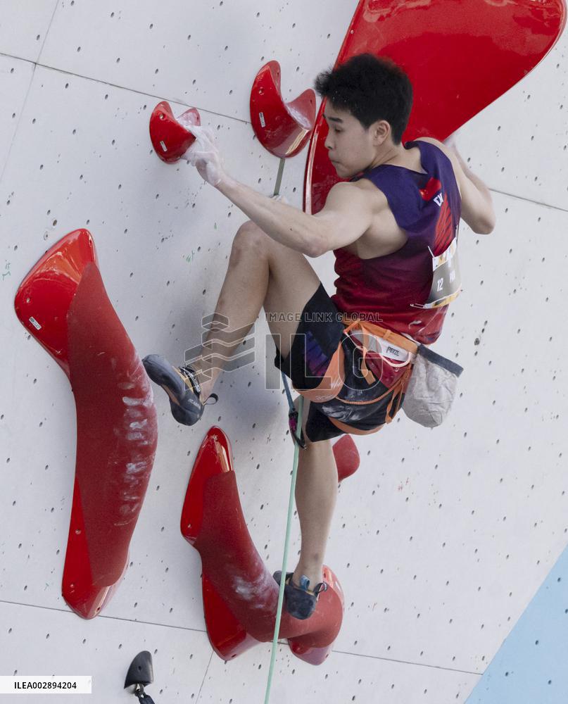 (SP)HUNGARY-BUDAPEST-OLYMPIC QUALIFIER SERIES BUDAPEST-SPORT CLIMBING-MEN'S BOULDER & LEAD-LEAD QUALIFICATION