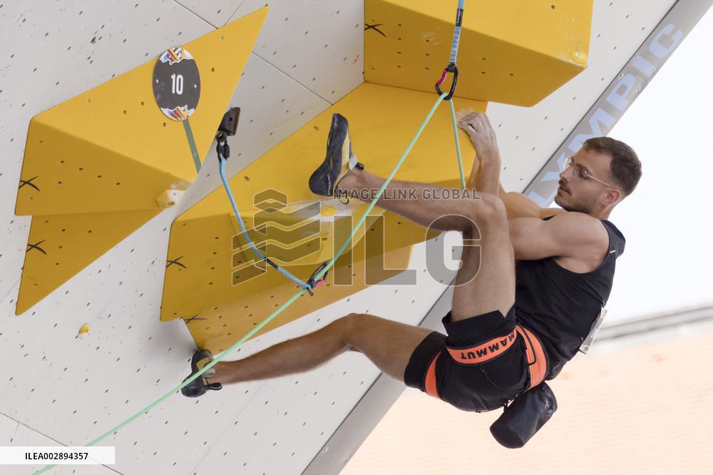 (SP)HUNGARY-BUDAPEST-OLYMPIC QUALIFIER SERIES BUDAPEST-SPORT CLIMBING-MEN'S BOULDER & LEAD-LEAD QUALIFICATION