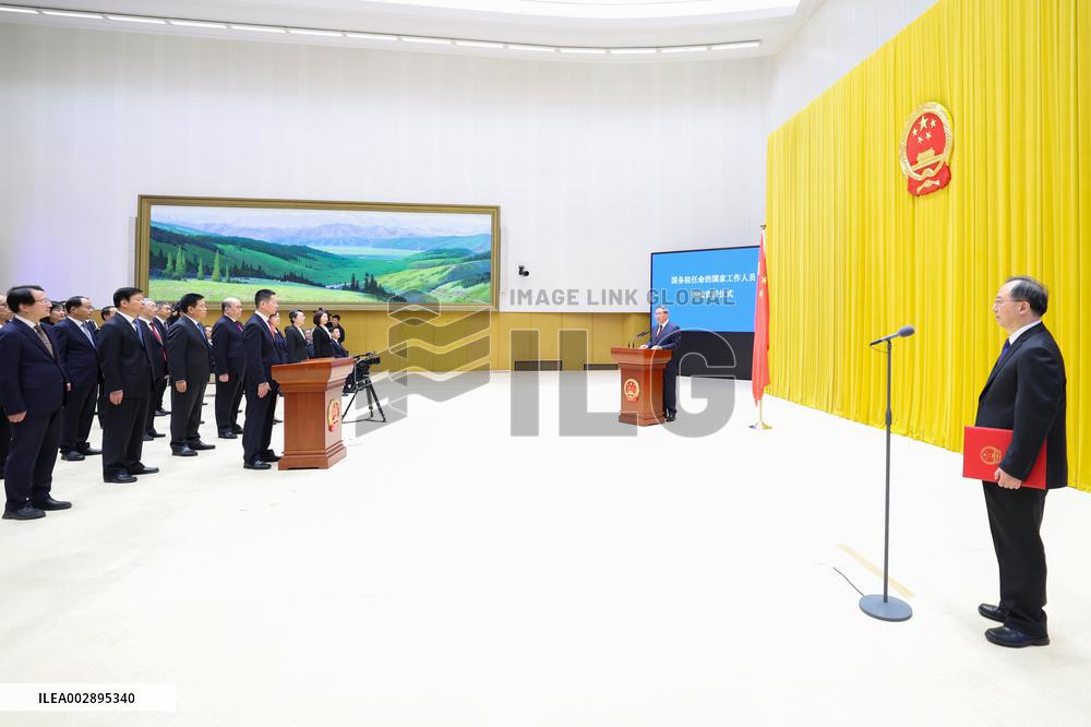 CHINA-LI QIANG-STATE COUNCIL-CONSTITUTION-PLEDGING ALLEGIANCE (CN)