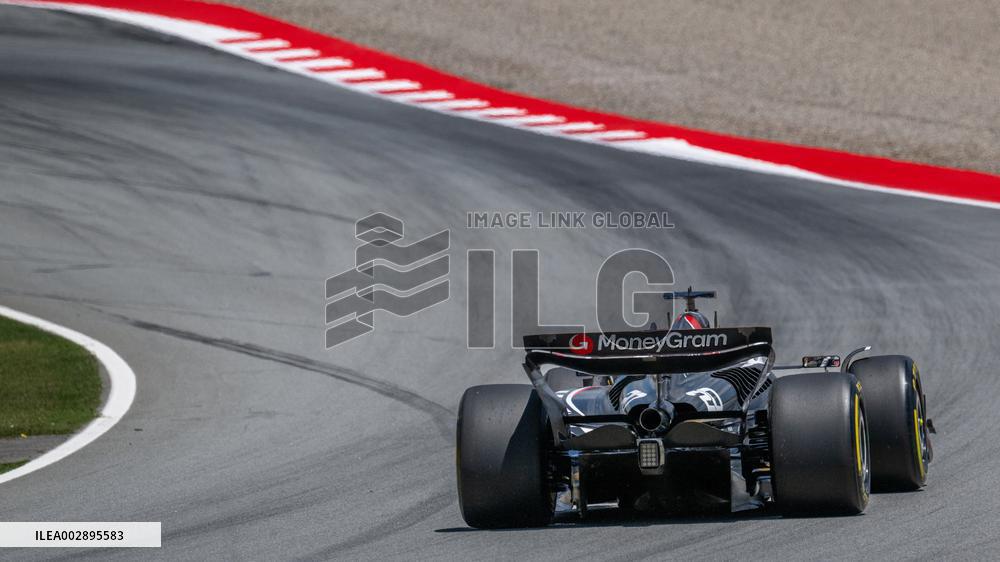 Formula 1 Championship - Formula 1 Aramco Gran Premio de Espana 2024 - Practice 1