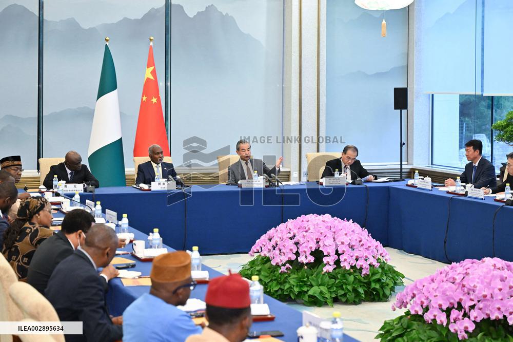 CHINA-BEIJING-WANG YI-NIGERIAN FM-INTER-GOVERNMENTAL COMMITTEE-PLENARY SESSION (CN)
