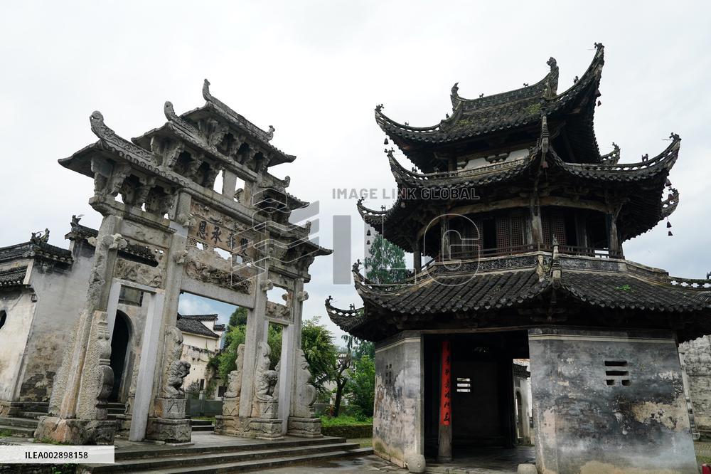 CHINA-ANHUI-SHEXIAN-XUCUN VILLAGE-ANCIENT ARCHITECTURE COMPLEX (CN)