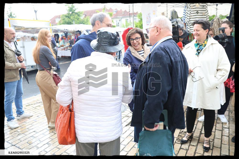 Rachida Dati On Visit To Support Eric Woerth Candidate In Legislative Elections - Chantilly