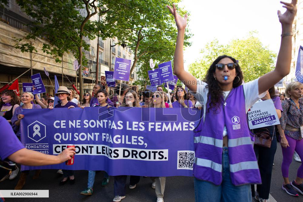 Feminist Alerts To Block The Extreme Right - Paris