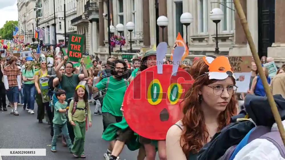 UK: Thousands Join ‘Restore Nature Now’ March In London