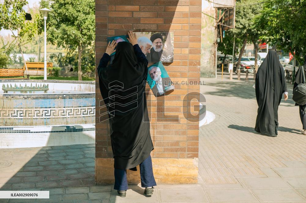 Iran Is Holding Snap Presidential Elections - Qom