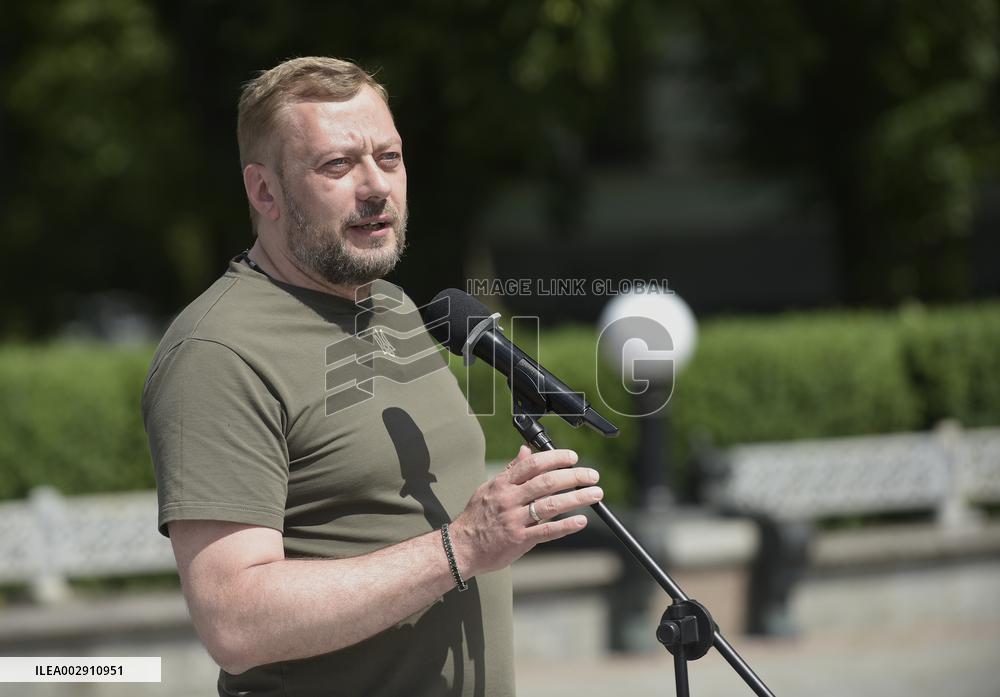 UNICEF donates additional 40 vehicles to Ukraines primary health care facilities