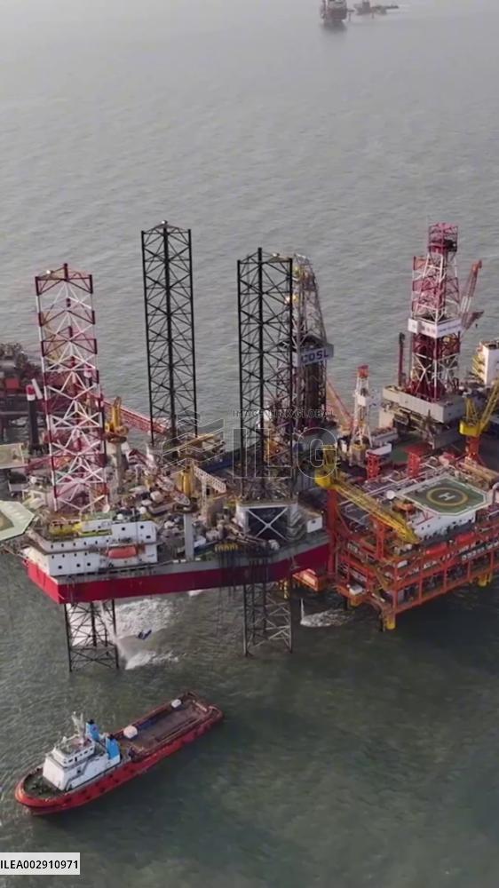 Output of China's largest self-operated offshore oilfield exceeds 100 mln tonnes