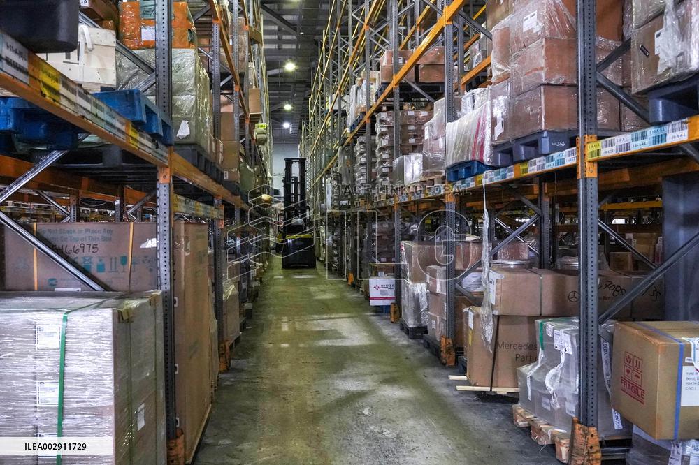 Lebanon Organizes Tour At Beirut Airport After Claims Of Hezbollah Storing Weapons - Beirut