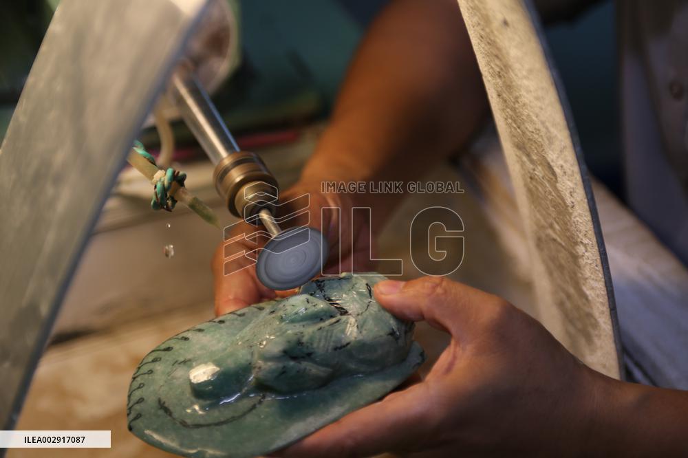 (MASTER OF CRAFTS)CHINA-JADE CARVING-INHERITOR-STUDIO (CN)
