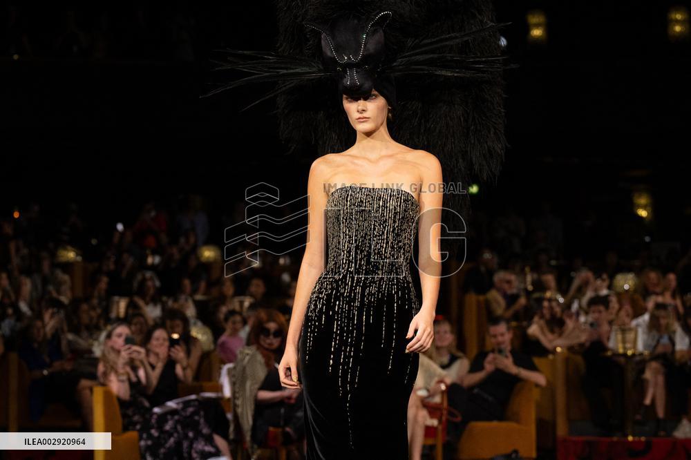 PFW - Alexis Mabille Runway