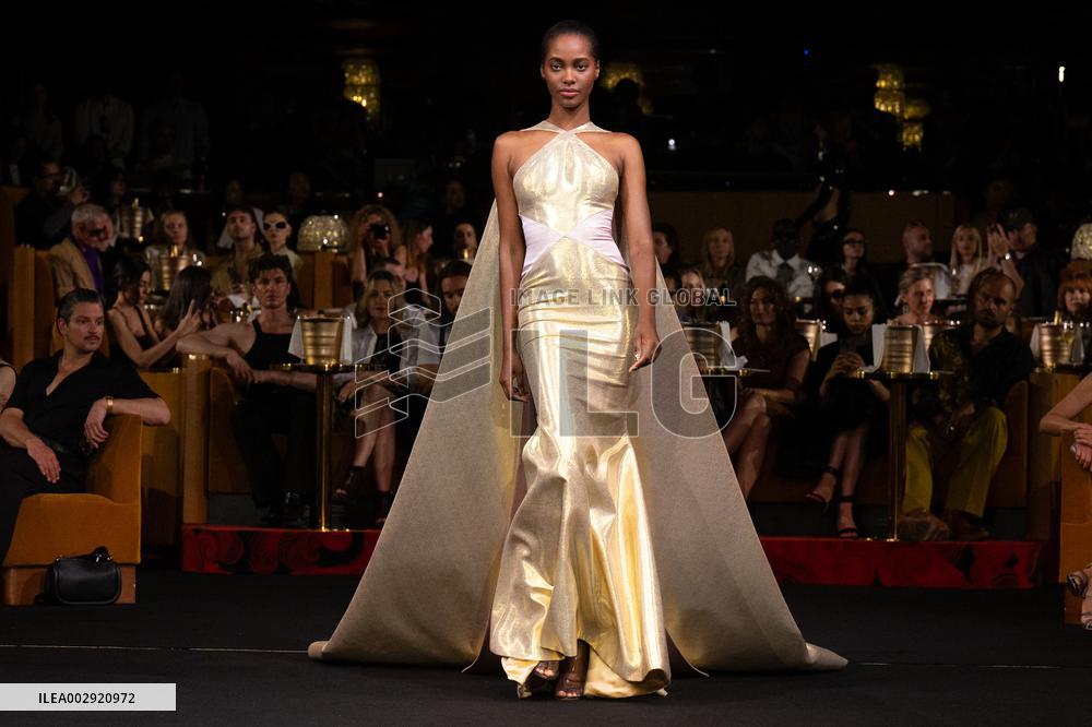 PFW - Alexis Mabille Runway