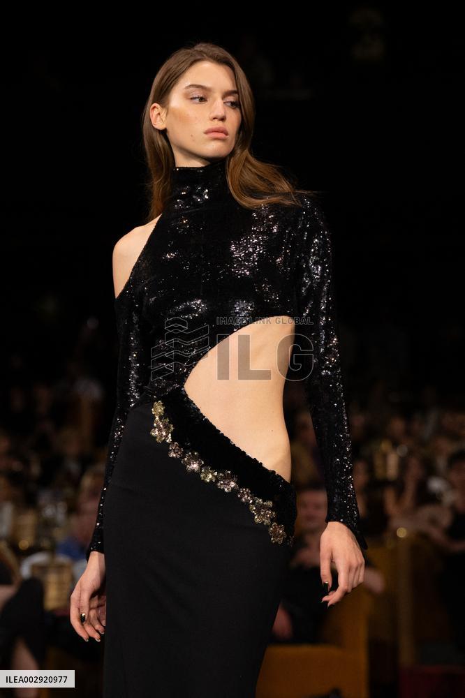 PFW - Alexis Mabille Runway