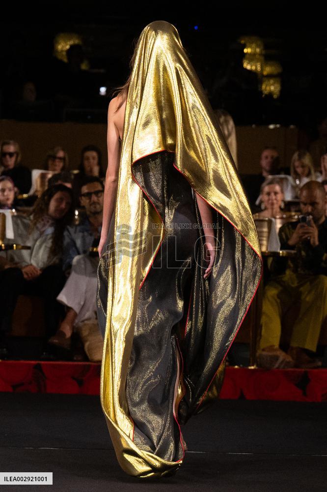 PFW - Alexis Mabille Runway