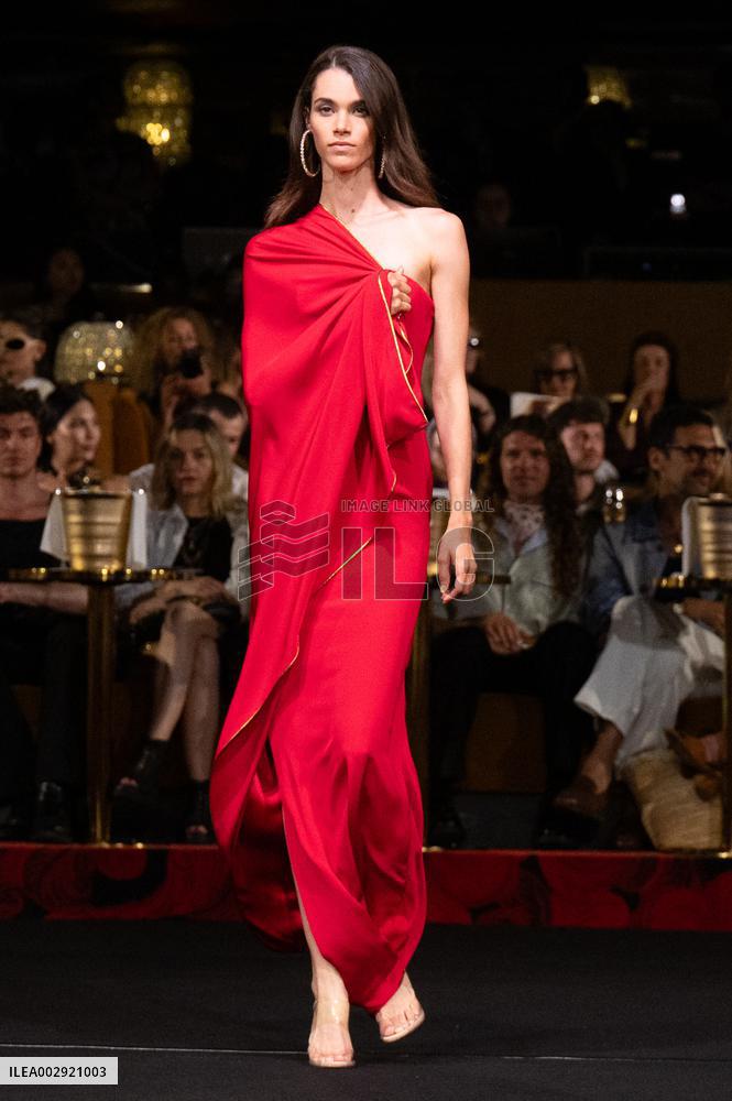 PFW - Alexis Mabille Runway